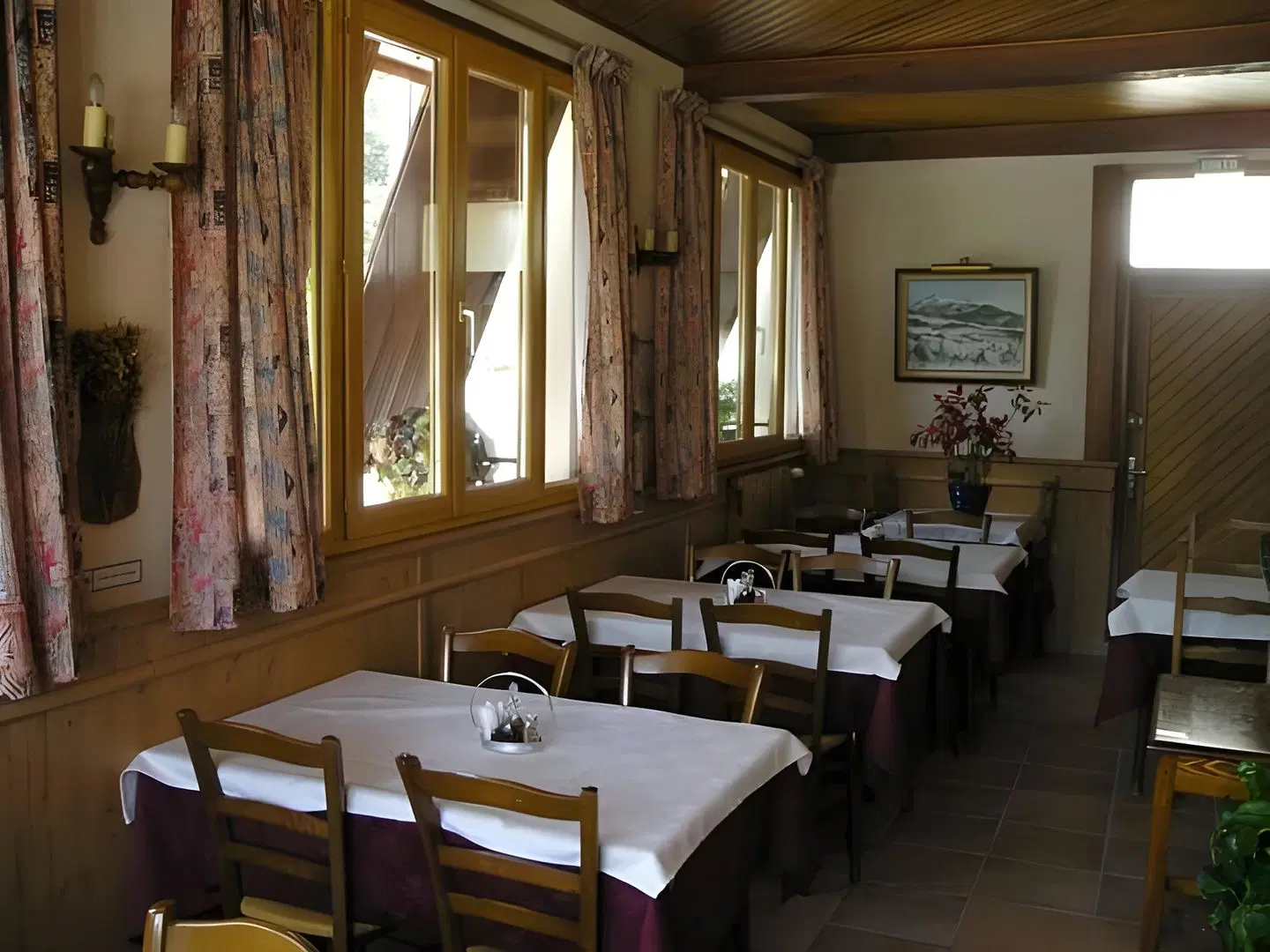 Le Sans Souci Restaurant