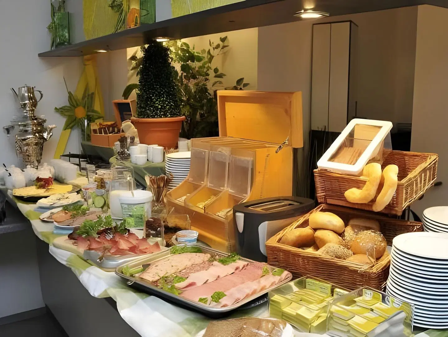 Garden-Hotel Restaurant