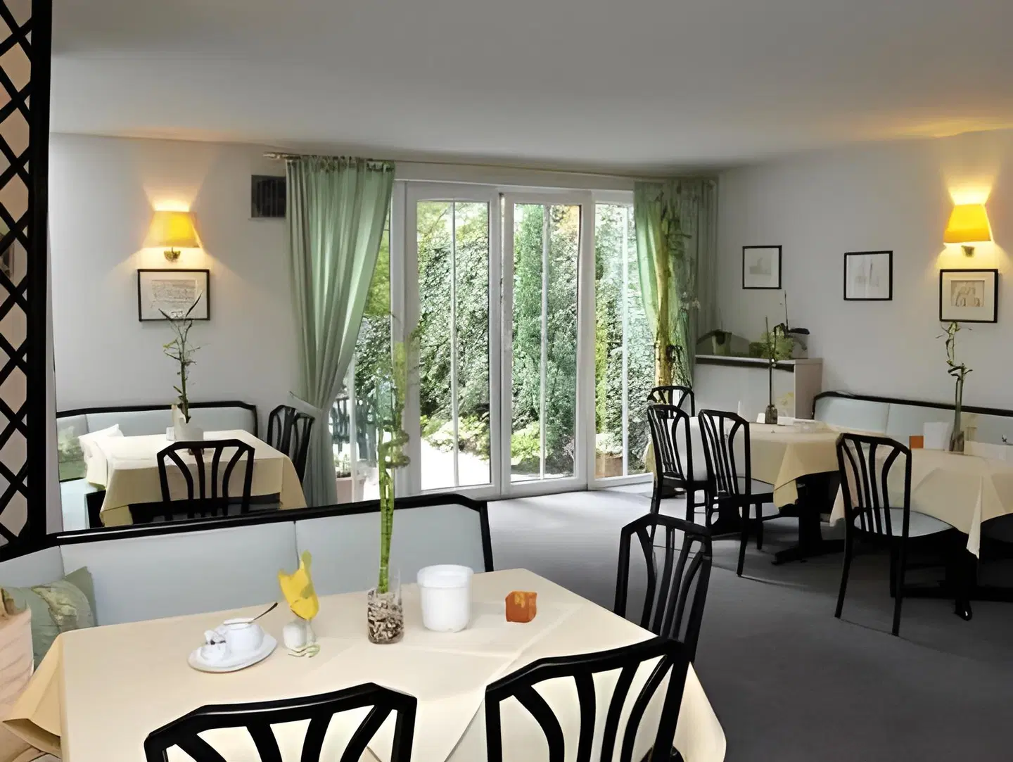 Garden-Hotel ROOM_EXAMPLE