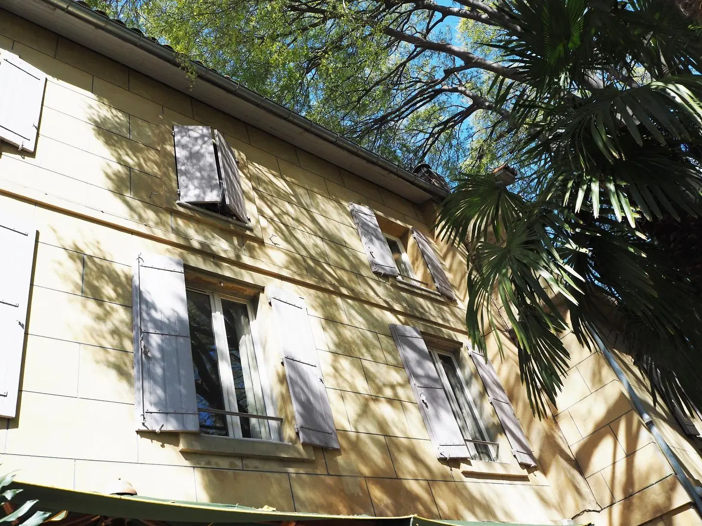 Le Calendal EXTERIOR