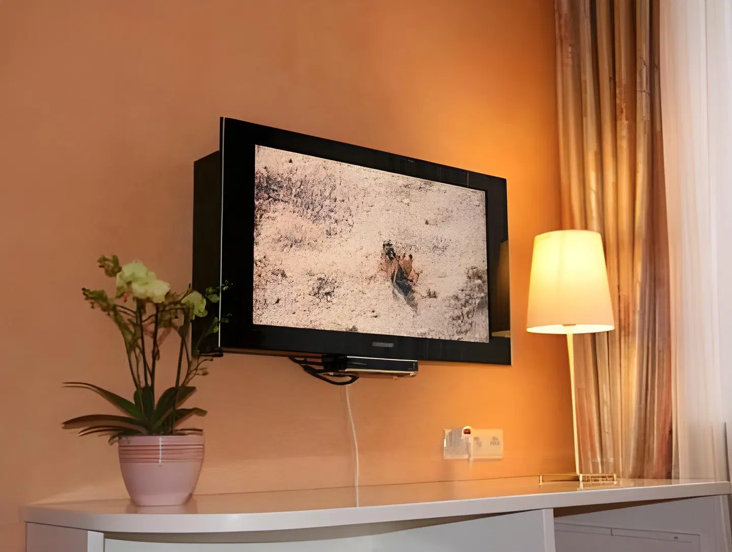 Modena ROOM_EXAMPLE