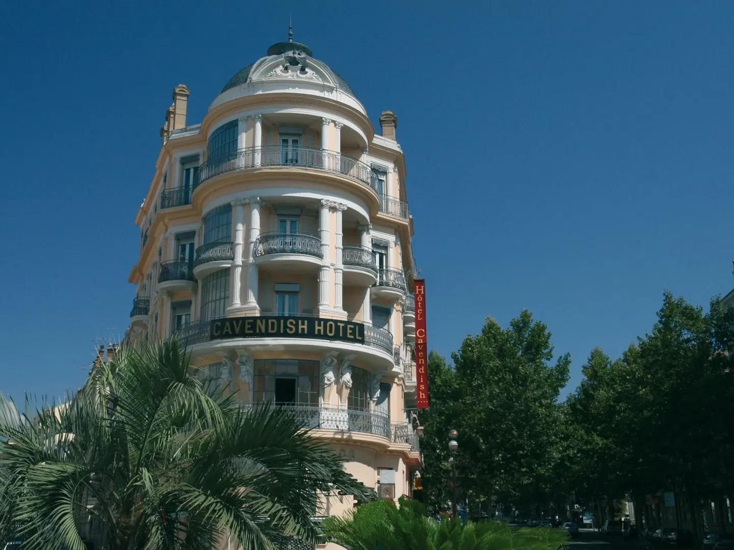 Le Cavendish EXTERIOR