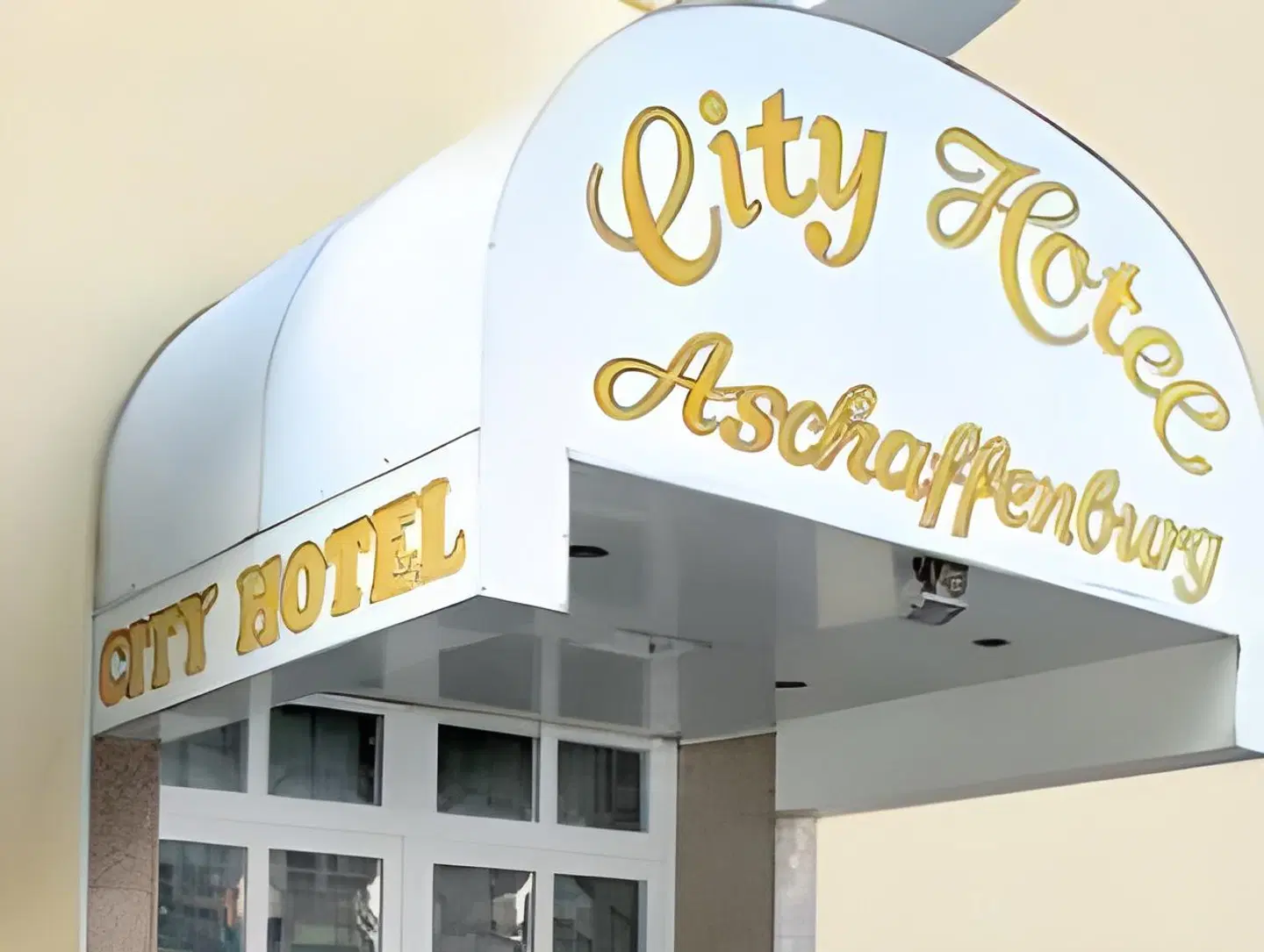 City-Hotel EXTERIOR