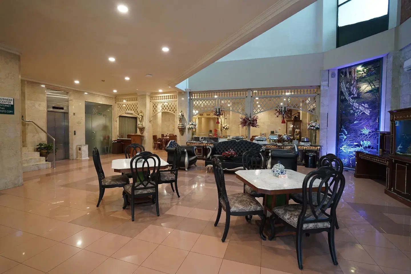 Indah Palace Solo Restaurant
