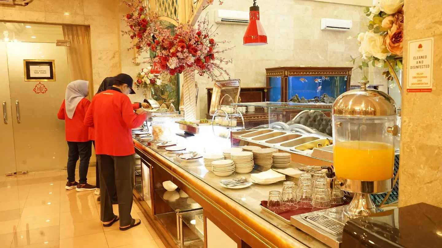 Indah Palace Solo RESTAURANT