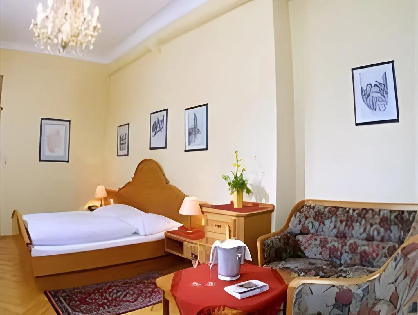 Mader ROOM_EXAMPLE