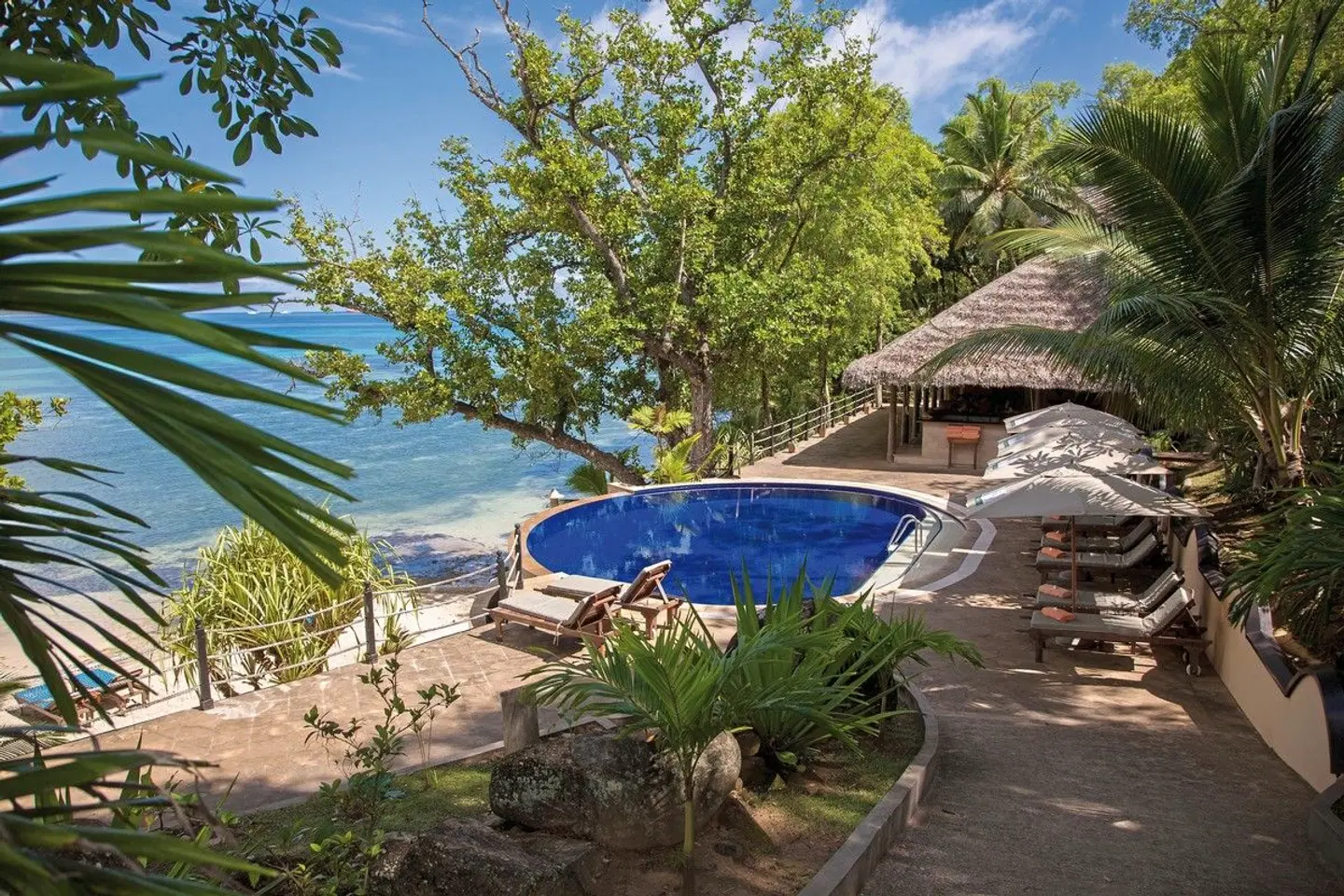 Cerf Island Resort OUTDOOR_POOL
