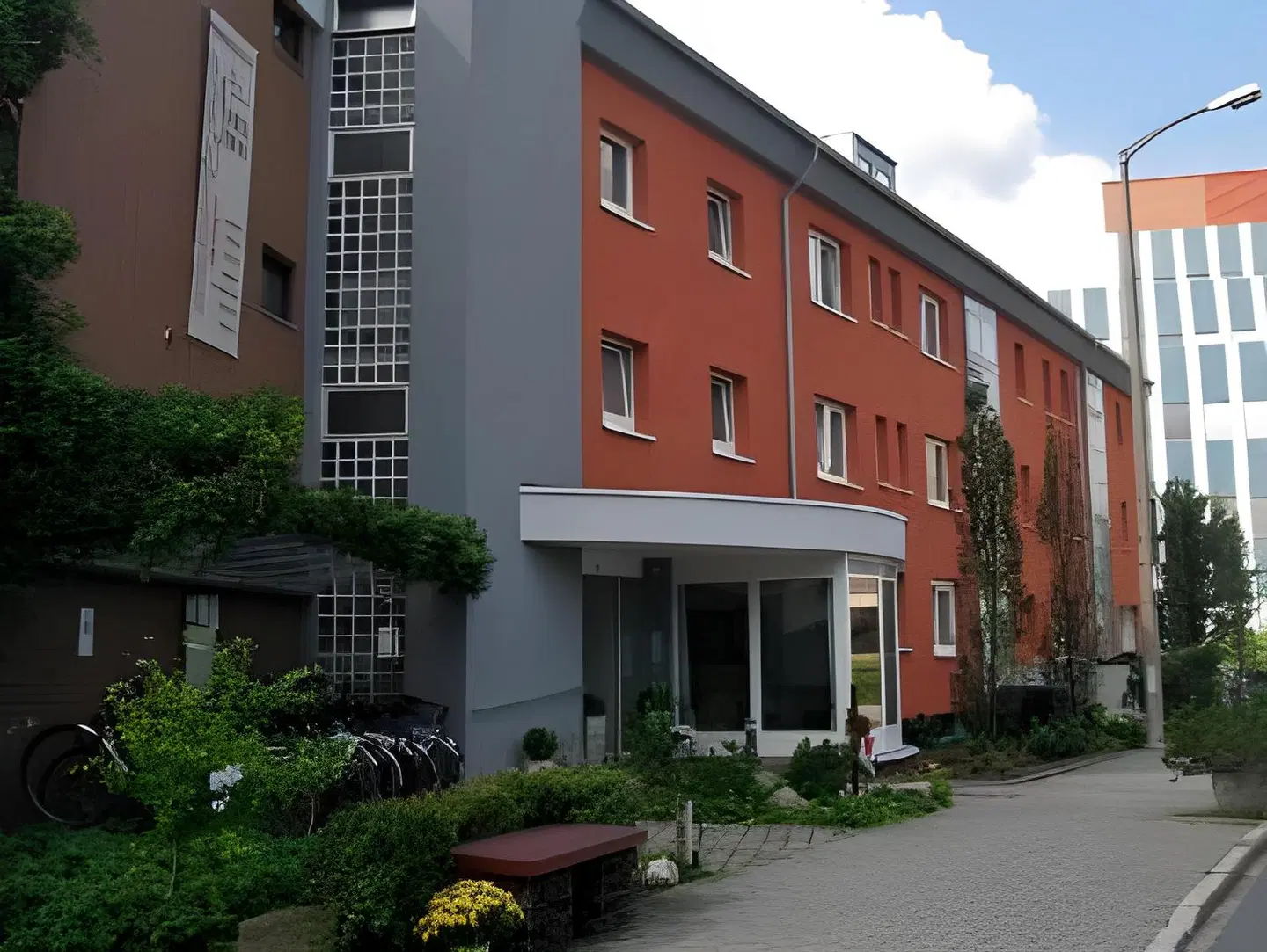 Luise EXTERIOR
