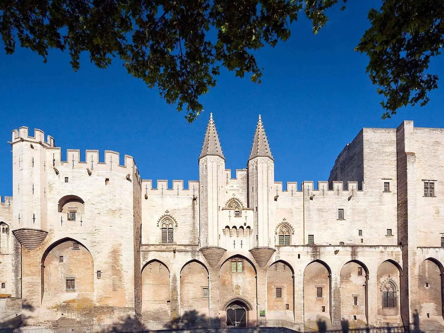 Mercure Avignon Centre Palais des Papes Hotel EXTERIOR