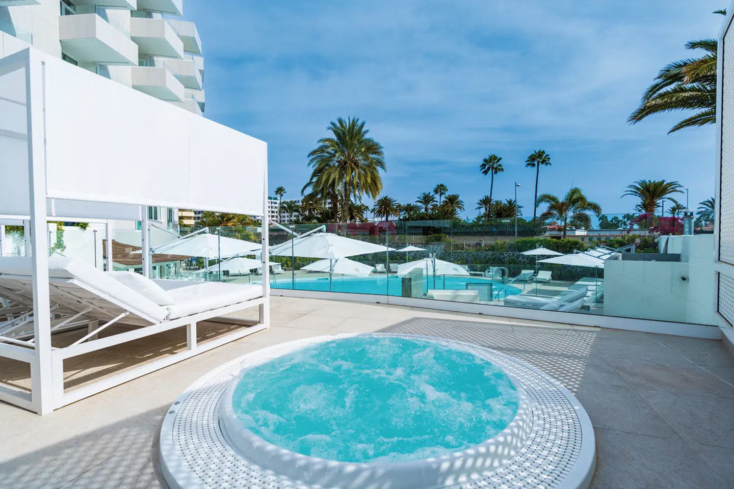 HL Rondo OUTDOOR_POOL