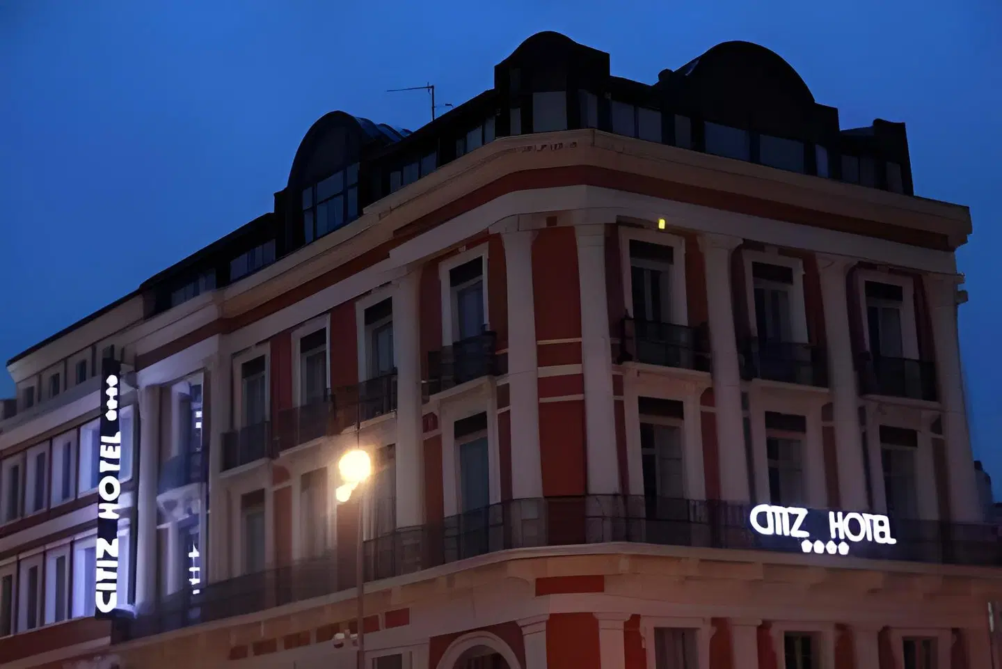 Citiz Hotel EXTERIOR