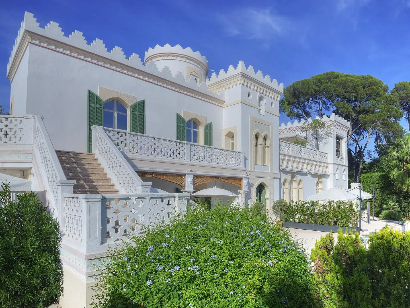La Villa Mauresque Chateaux EXTERIOR