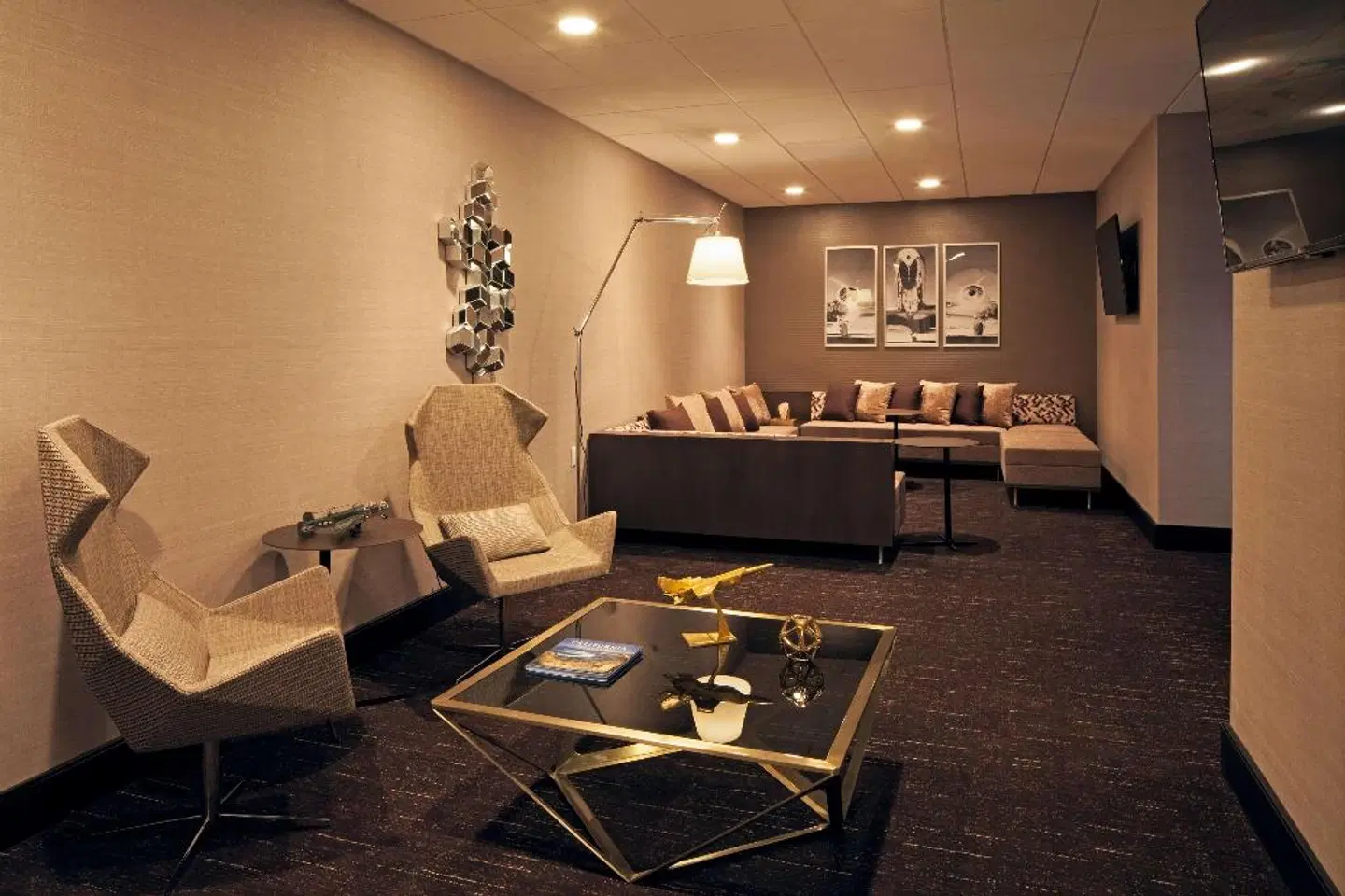 H Hotel Los Angeles, Curio Collection by Hilton Restaurant