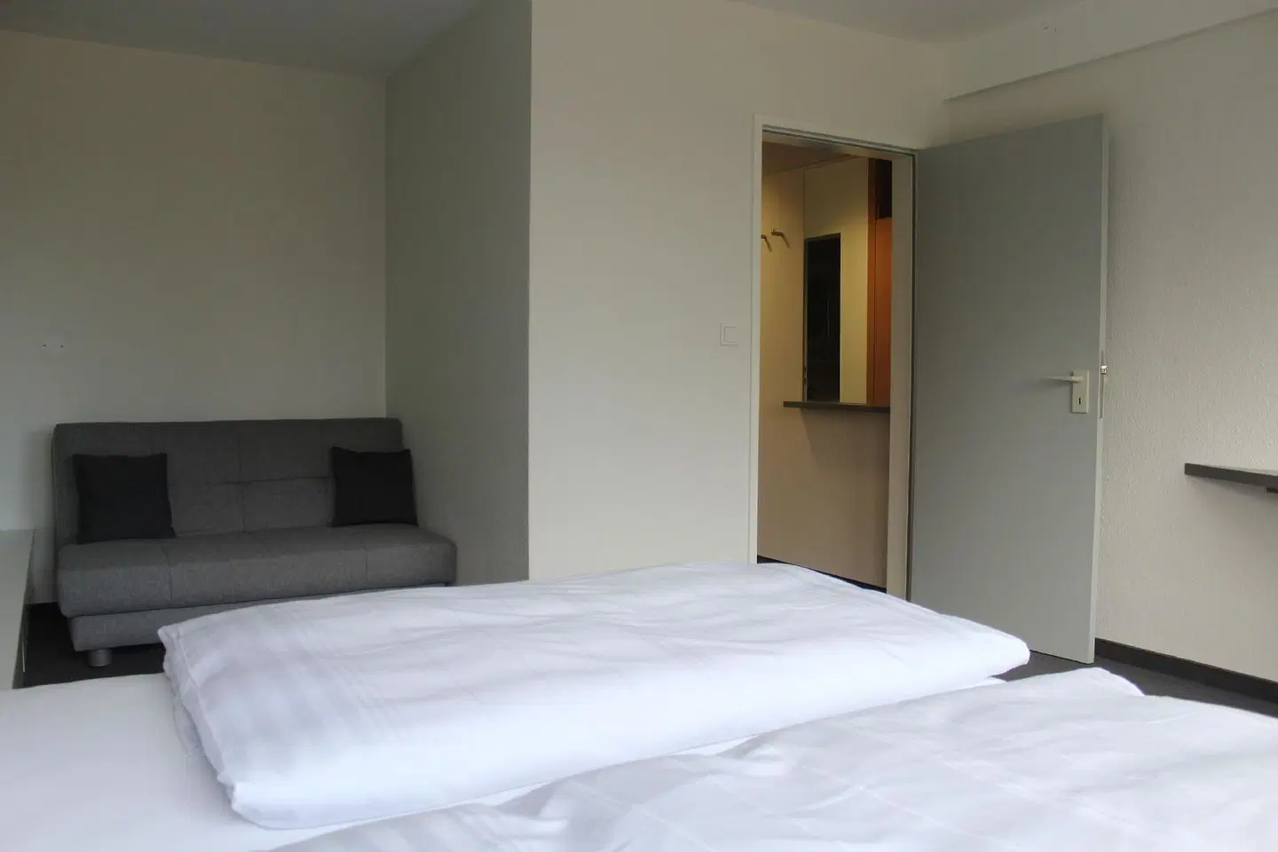 Adventure Campus ROOM_EXAMPLE