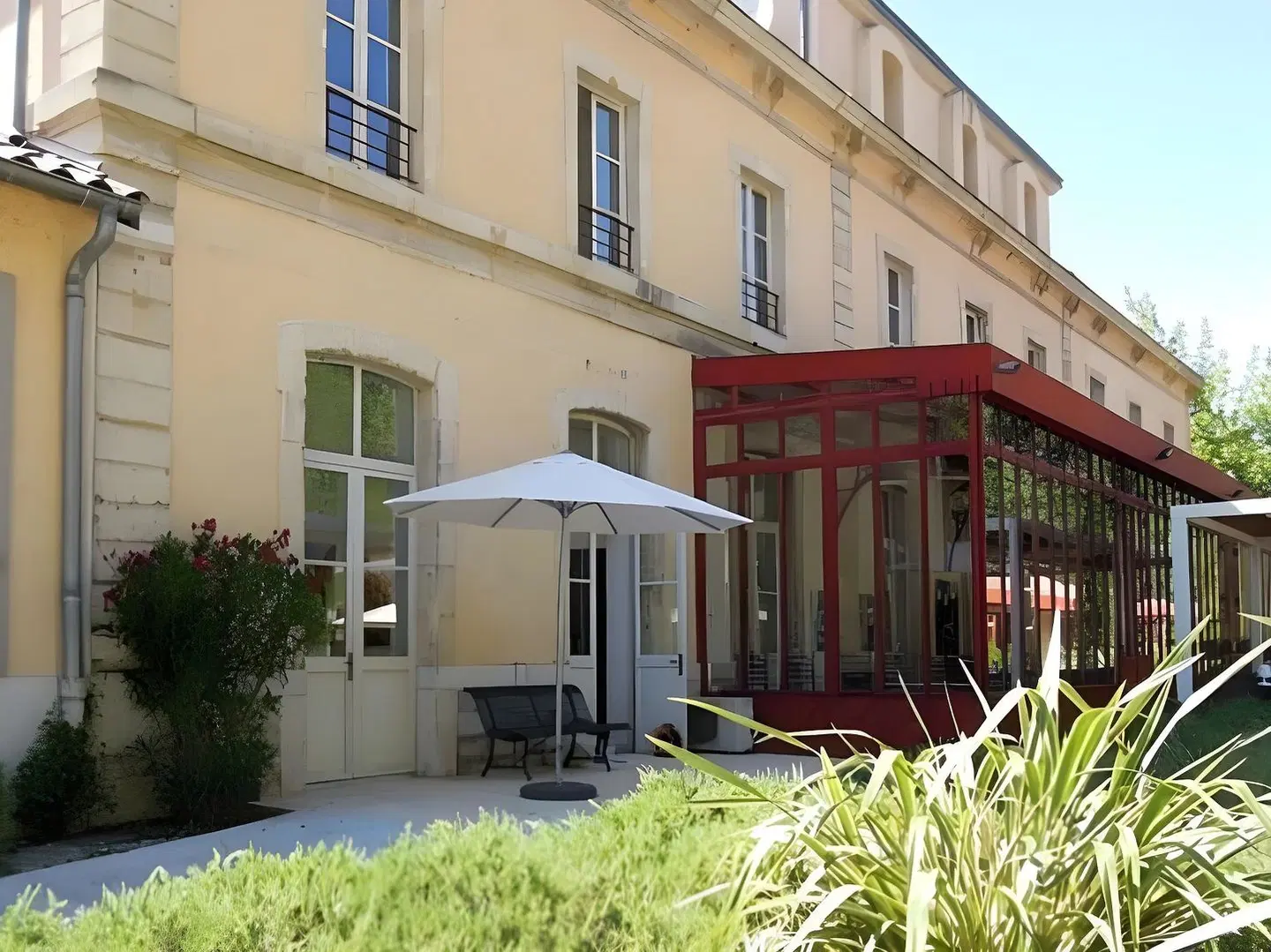 Hôtel Estelou EXTERIOR