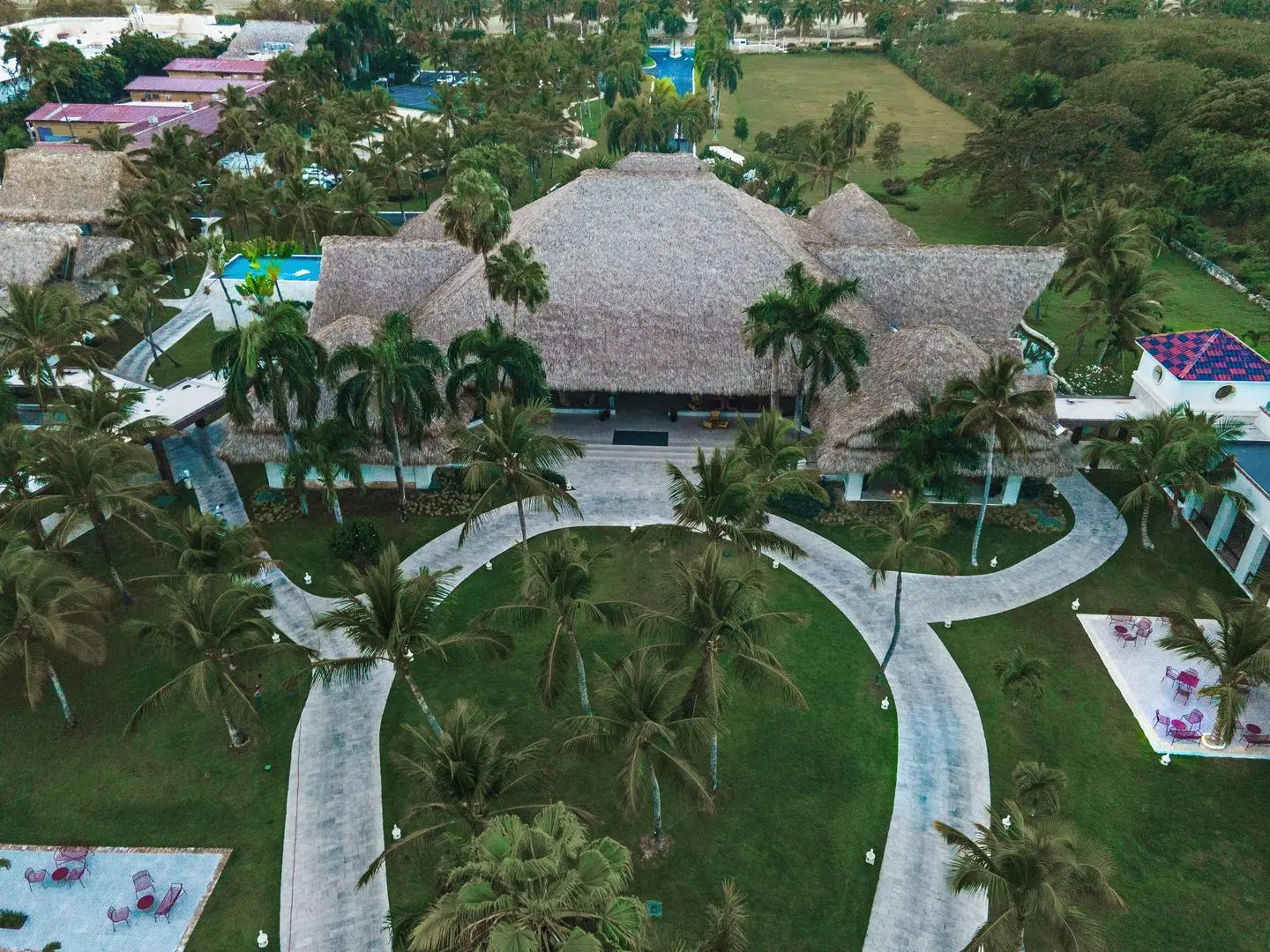 Tropical Deluxe Princess EXTERIOR