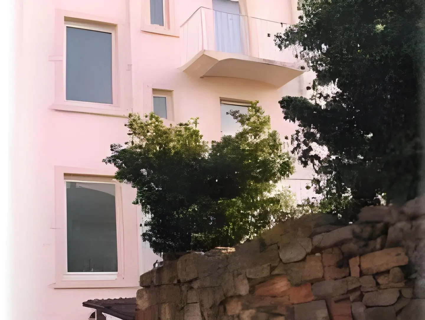 Hofgarten Apartments EXTERIOR