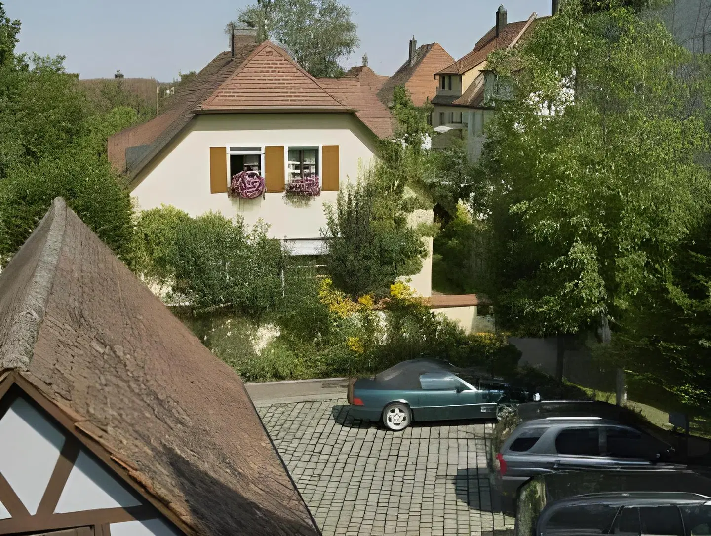 Bezold EXTERIOR