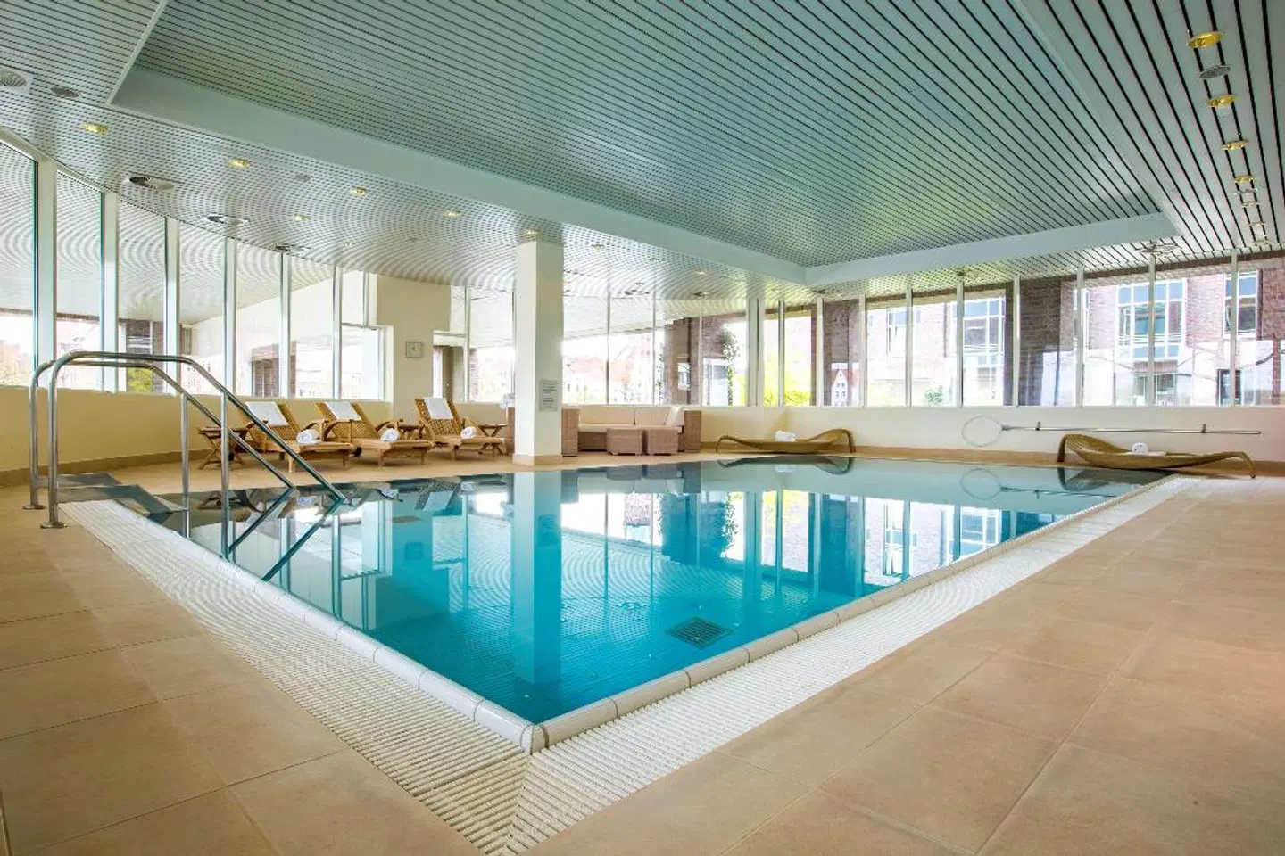 Radisson Blu Senator Hallenbad