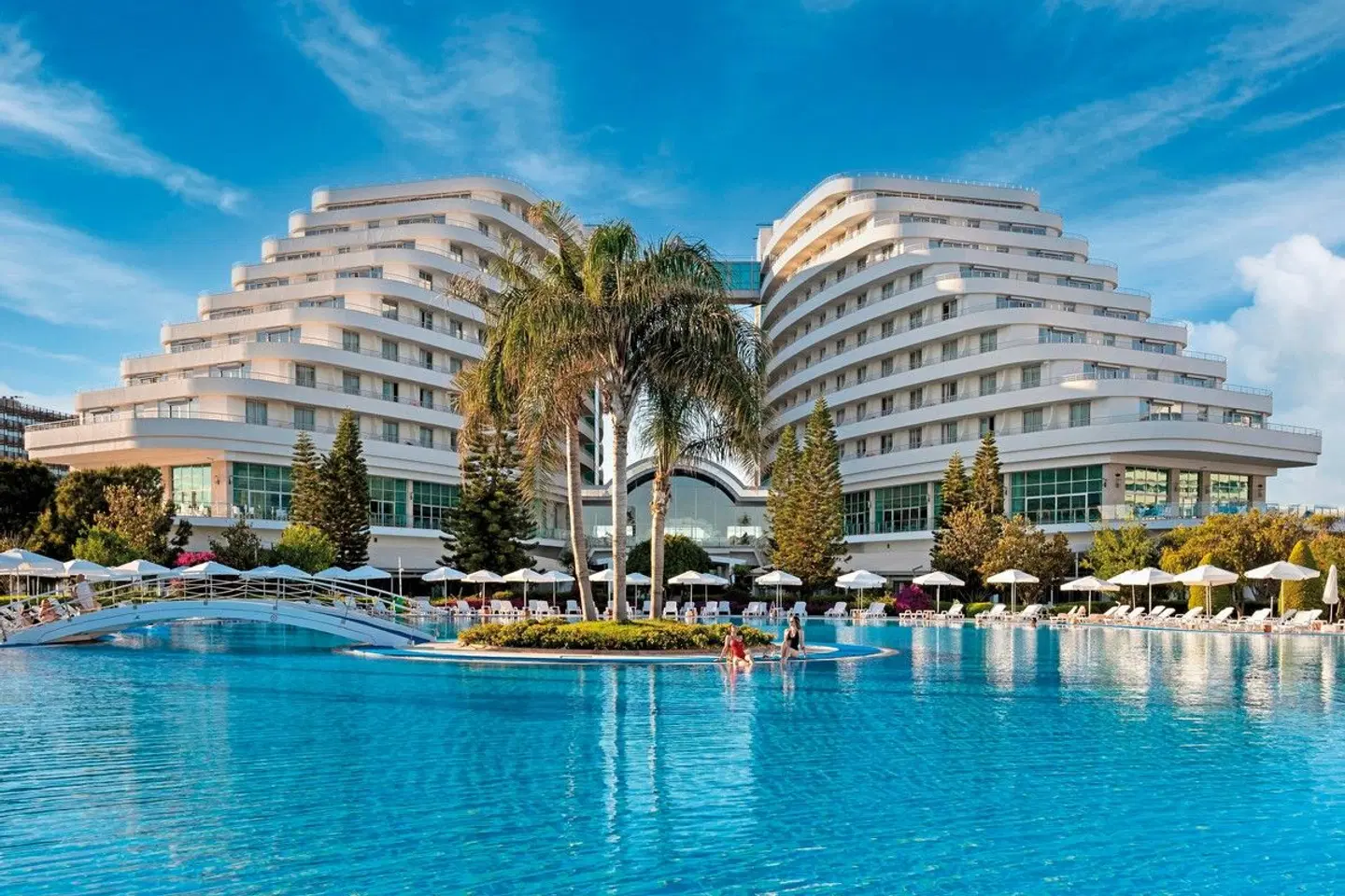 Miracle Resort OUTDOOR_POOL