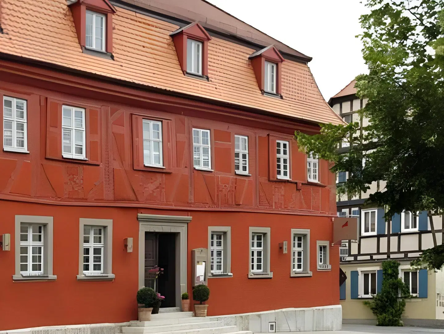 Rotes Ross Marktbergel EXTERIOR