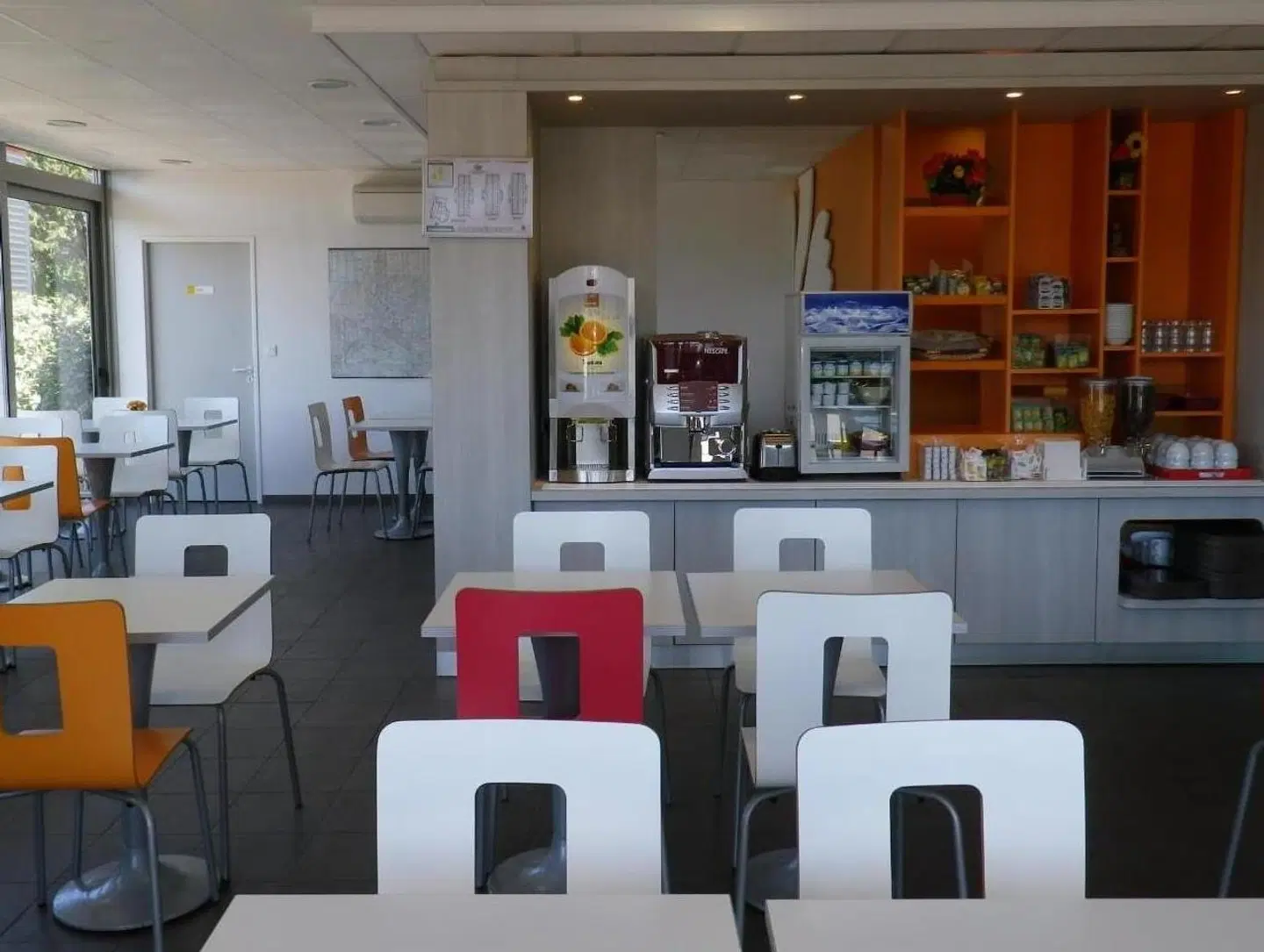 Premiere Classe Avignon Parc Des Expositions Bar