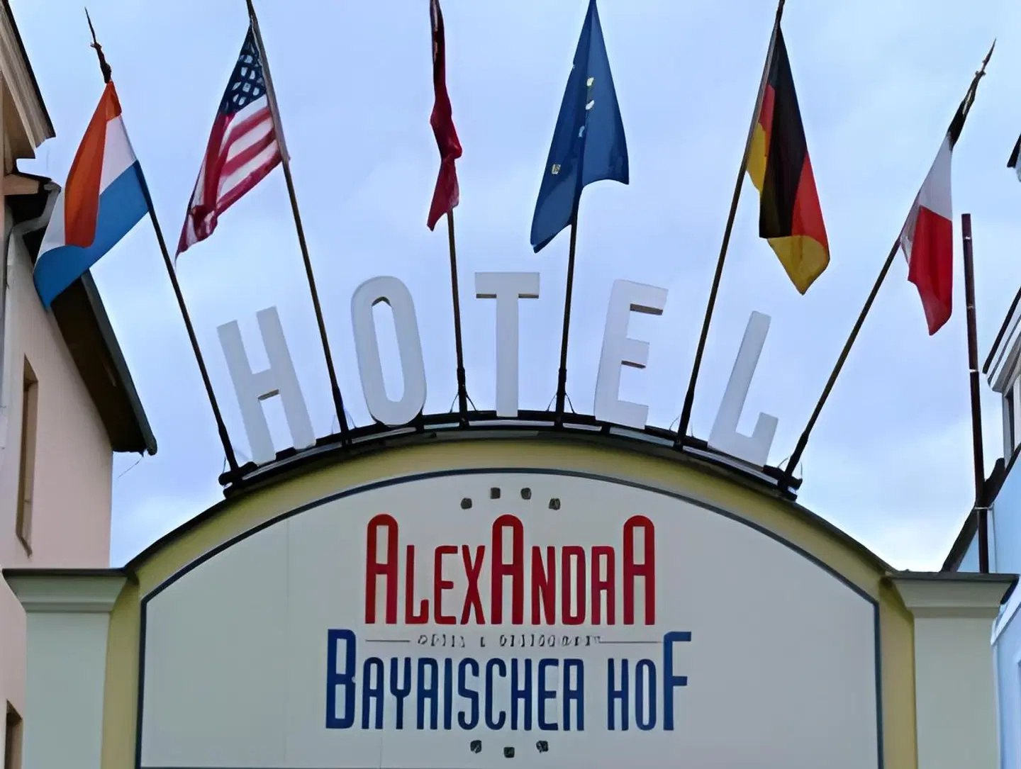 Hotel Alexandra EXTERIOR