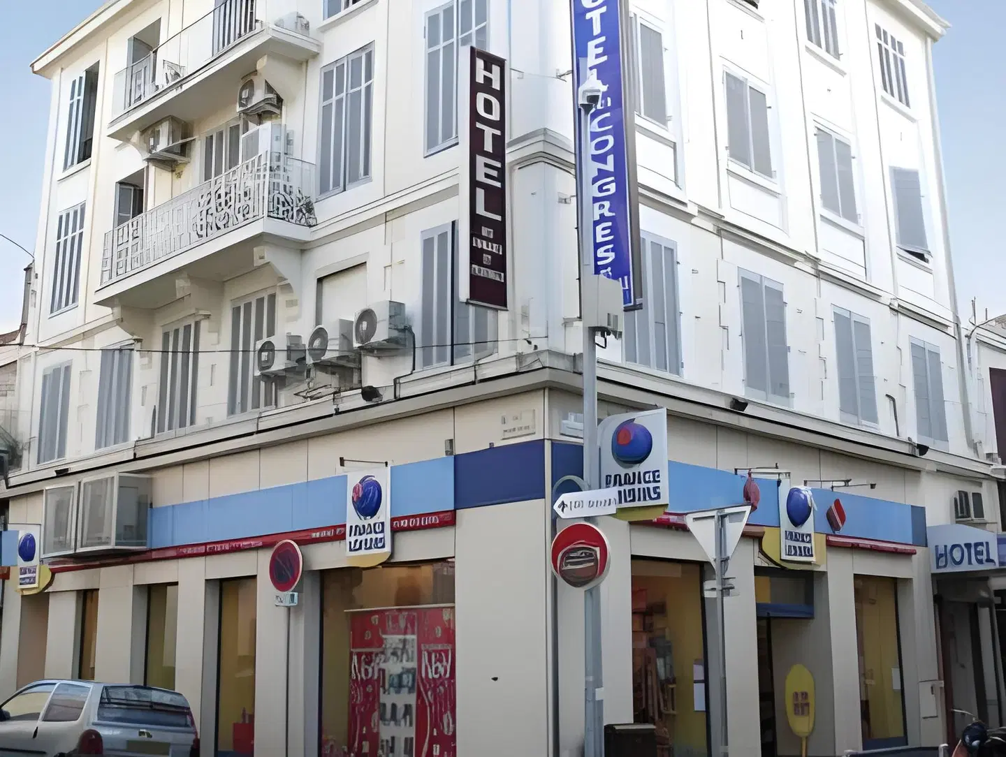 Hotel Des Congres Et Festivals EXTERIOR