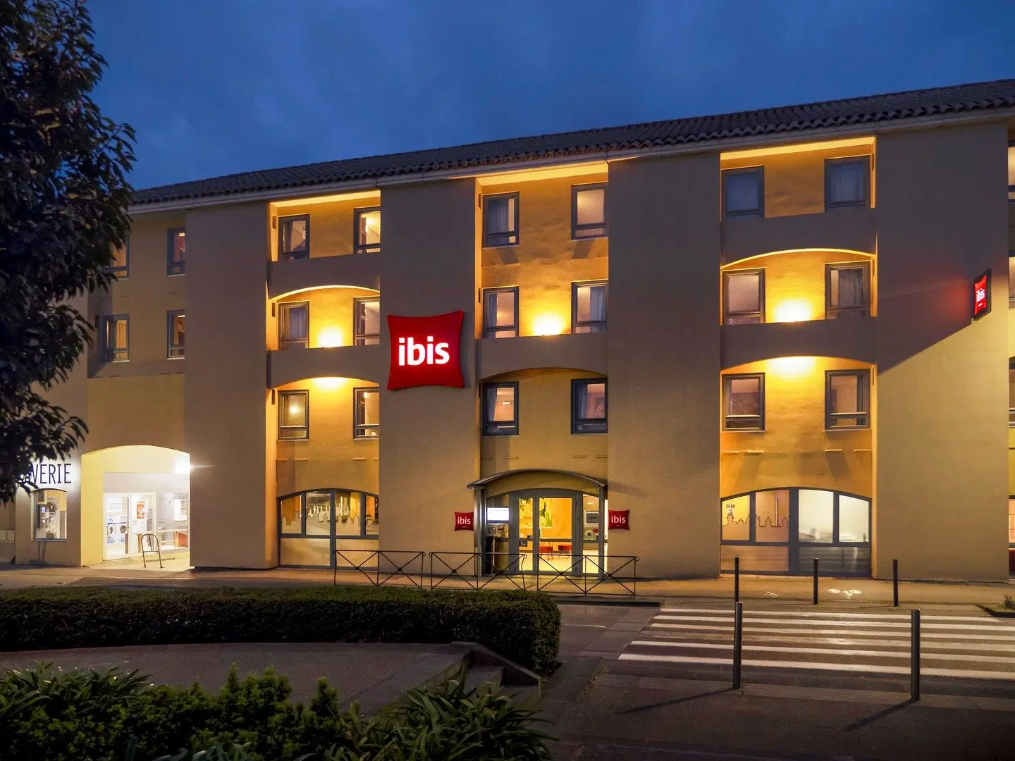 ibis Carcassonne Centre La Cité EXTERIOR
