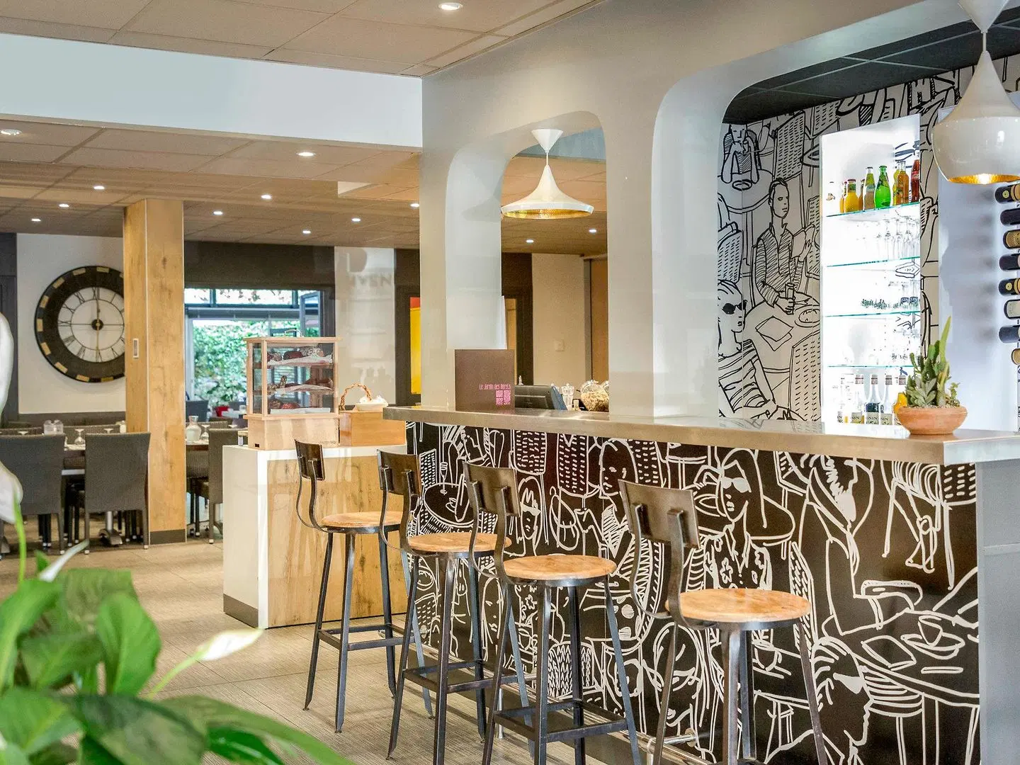 ibis Brignoles Provence Verte Bar