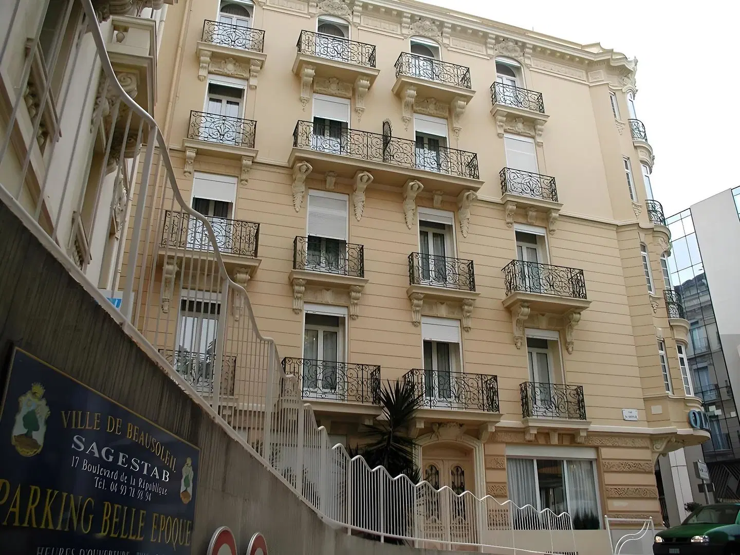 Hotel Olympia EXTERIOR
