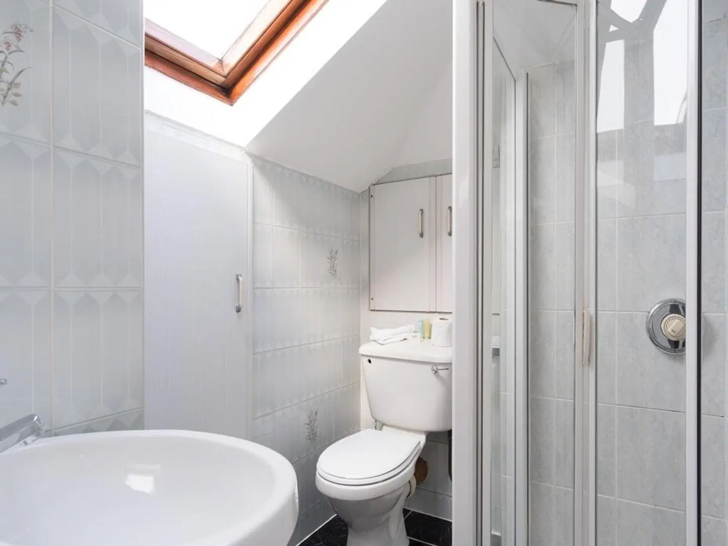 Four Seasons B&B Badezimmer