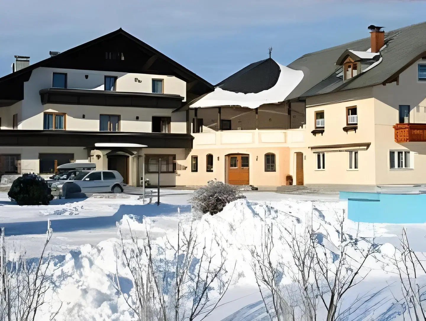 Anna OUTDOOR_POOL