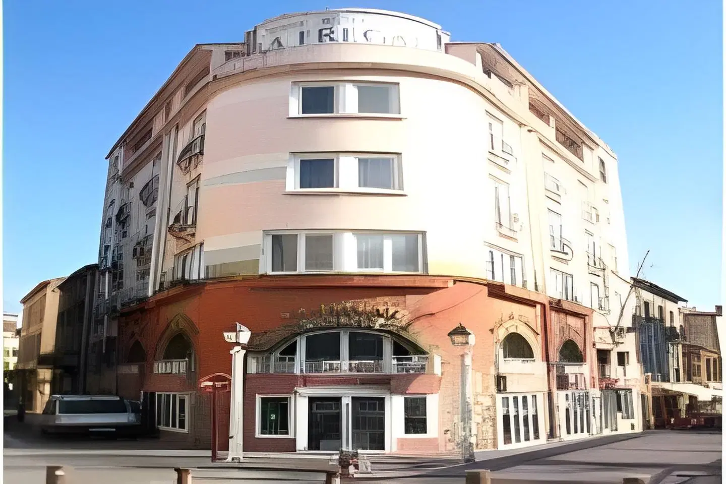 La Frégate EXTERIOR