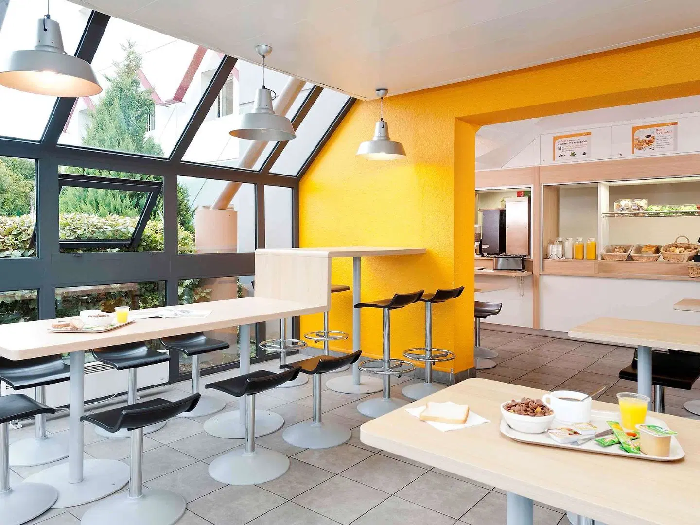 hotelF1 Orange Centre Echangeur A7 A9 LOUNGE_LOBBY