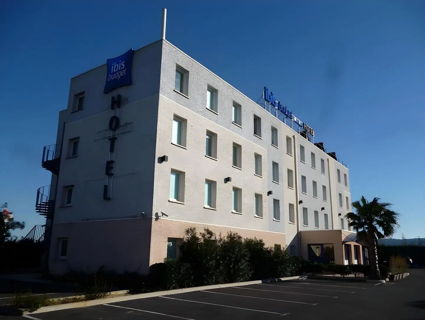 ibis budget Narbonne Est EXTERIOR