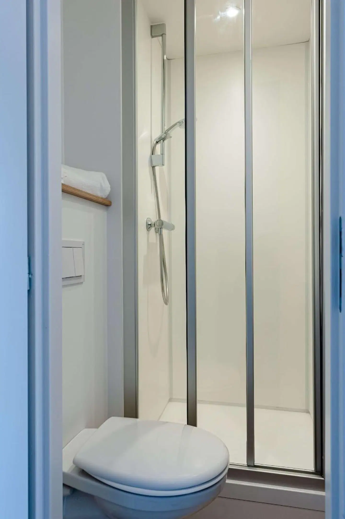 hotelF1 Toulon Ouest La Seyne Badezimmer