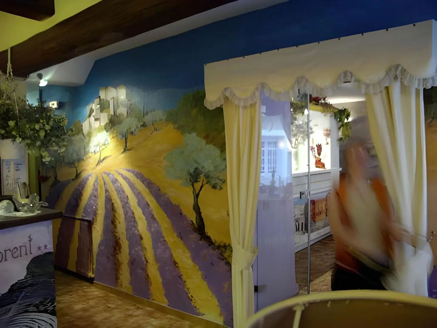 Saint Florent LOUNGE_LOBBY