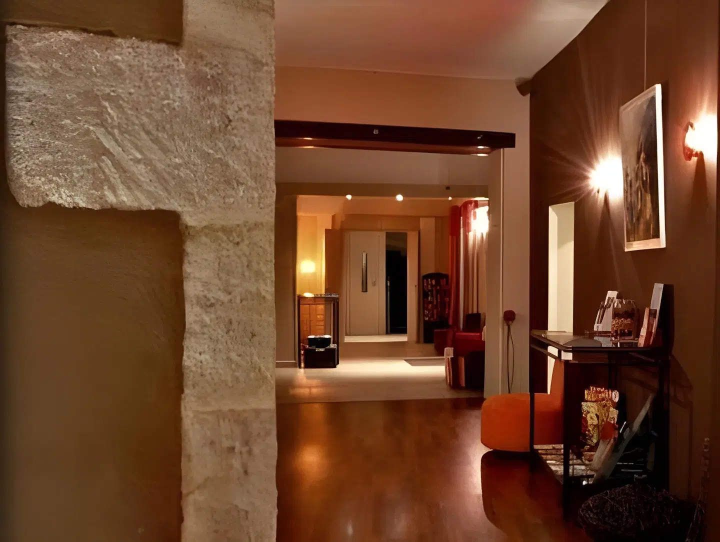 Hôtel Abalone ancien Terminus Gare Nîmes LOUNGE_LOBBY