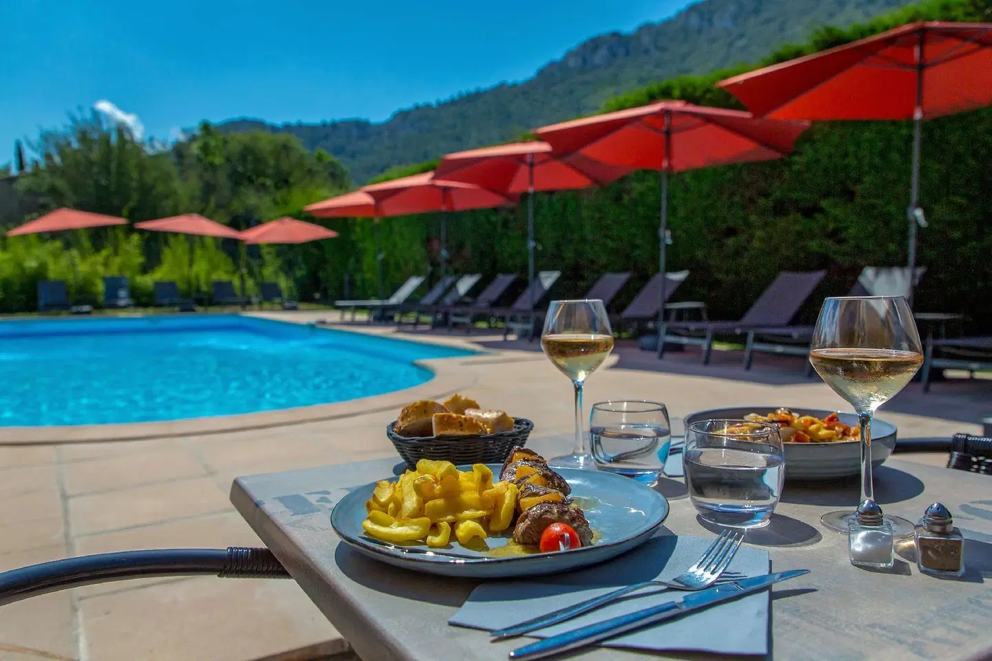 ibis Styles Aubagne Gemenos Terrasse