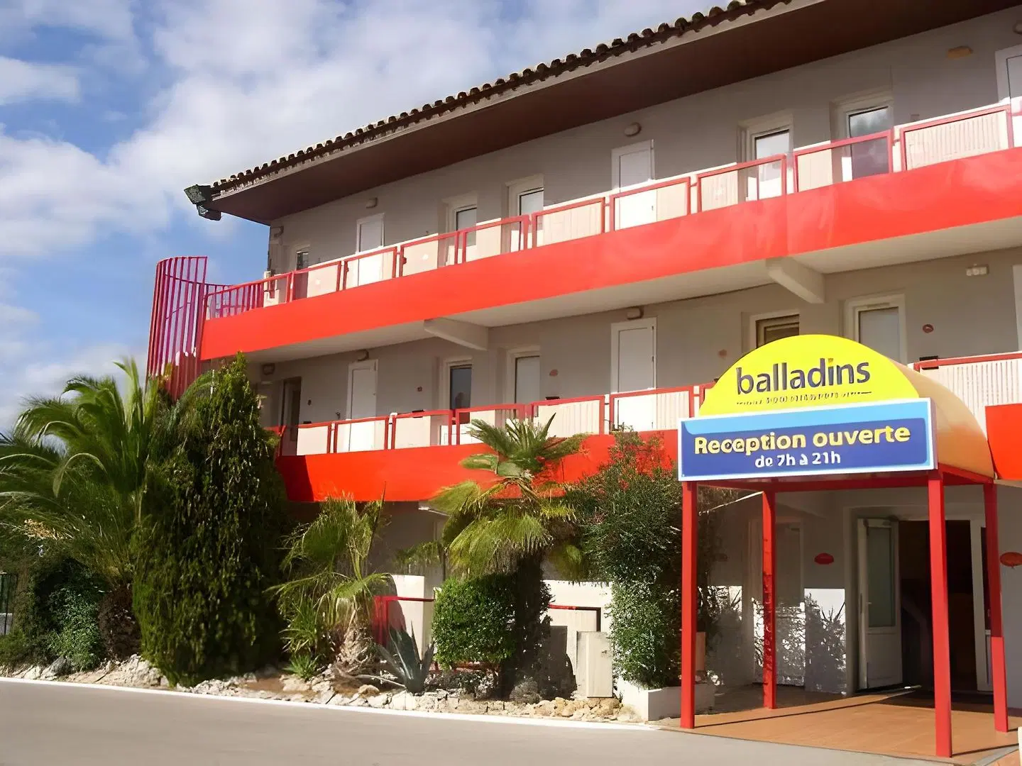 Brit Hotel Essentiel Sète / Balaruc EXTERIOR