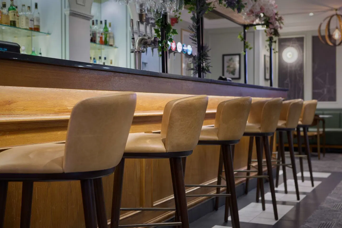 DoubleTree by Hilton Hotel Southampton Bar