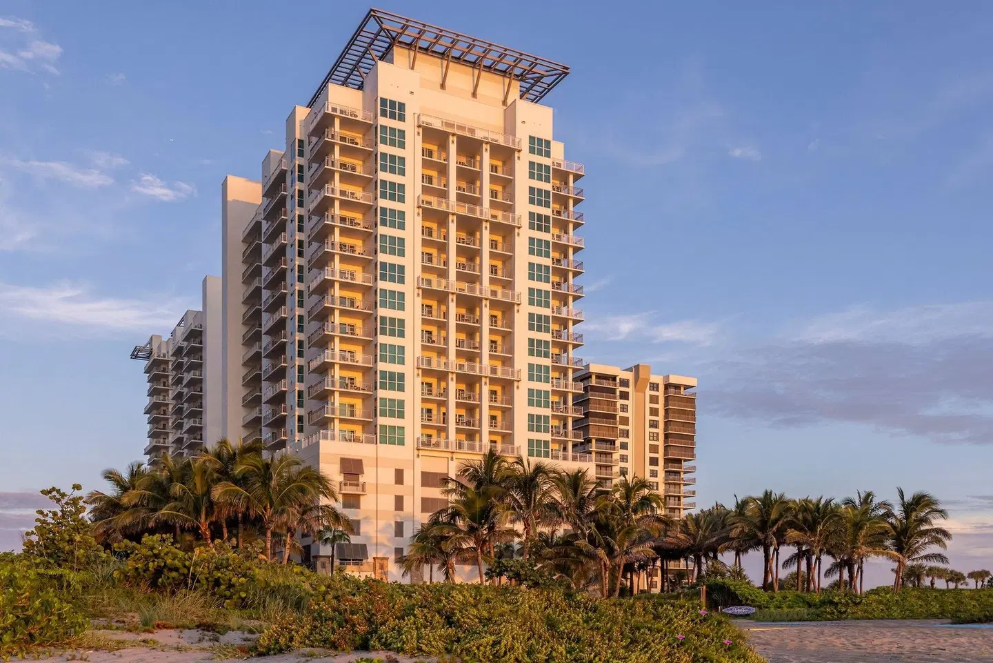 Marriott's Oceana Palms EXTERIOR