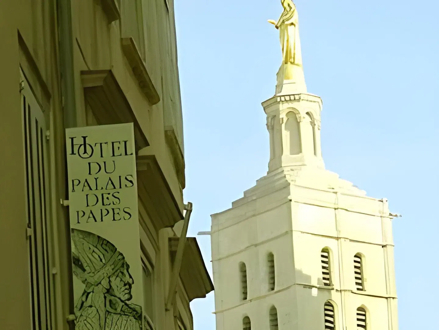 du Palais des Papes EXTERIOR