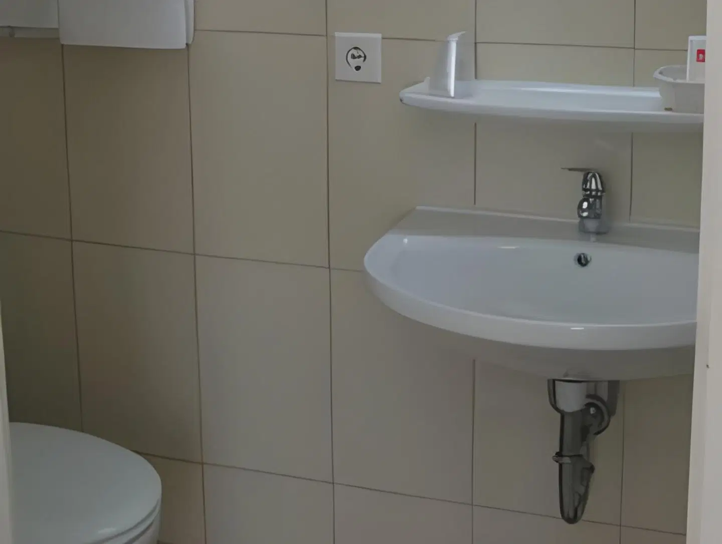 stadthotel miya Badezimmer
