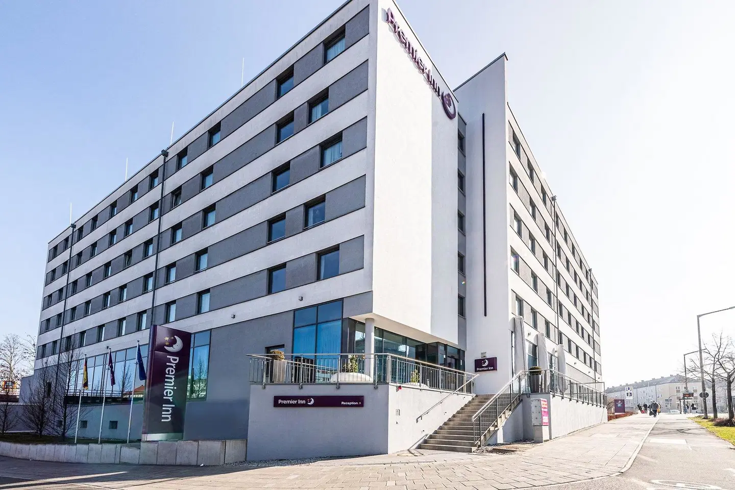 Premier Inn Nürnberg City Nordost EXTERIOR