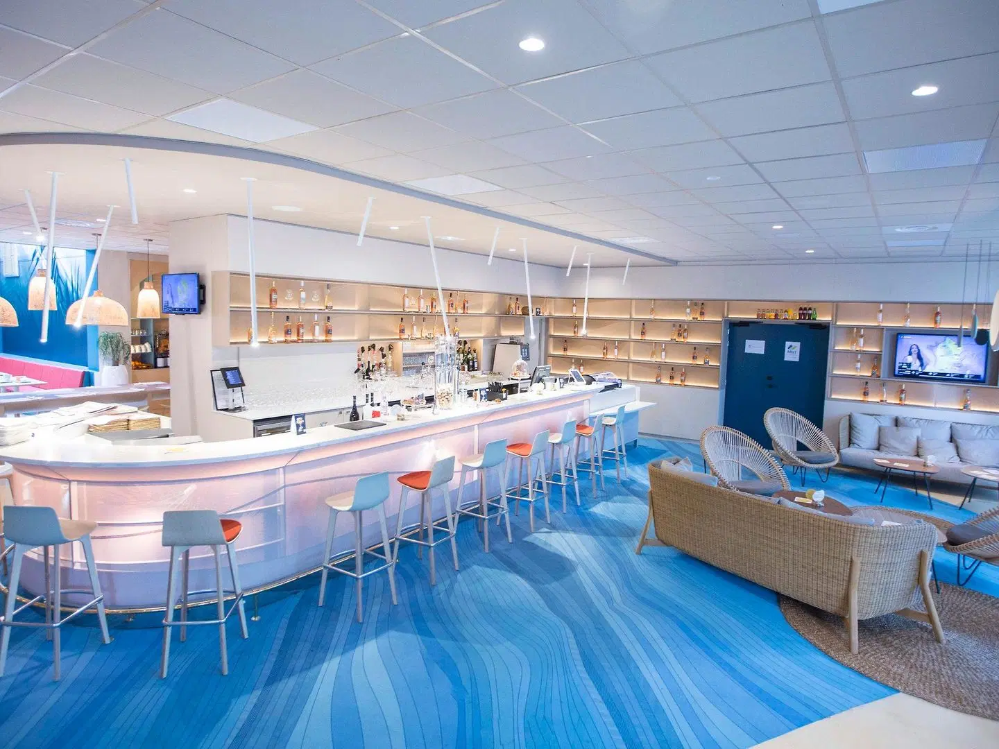 ibis Styles Toulon Centre Port Hallenbad