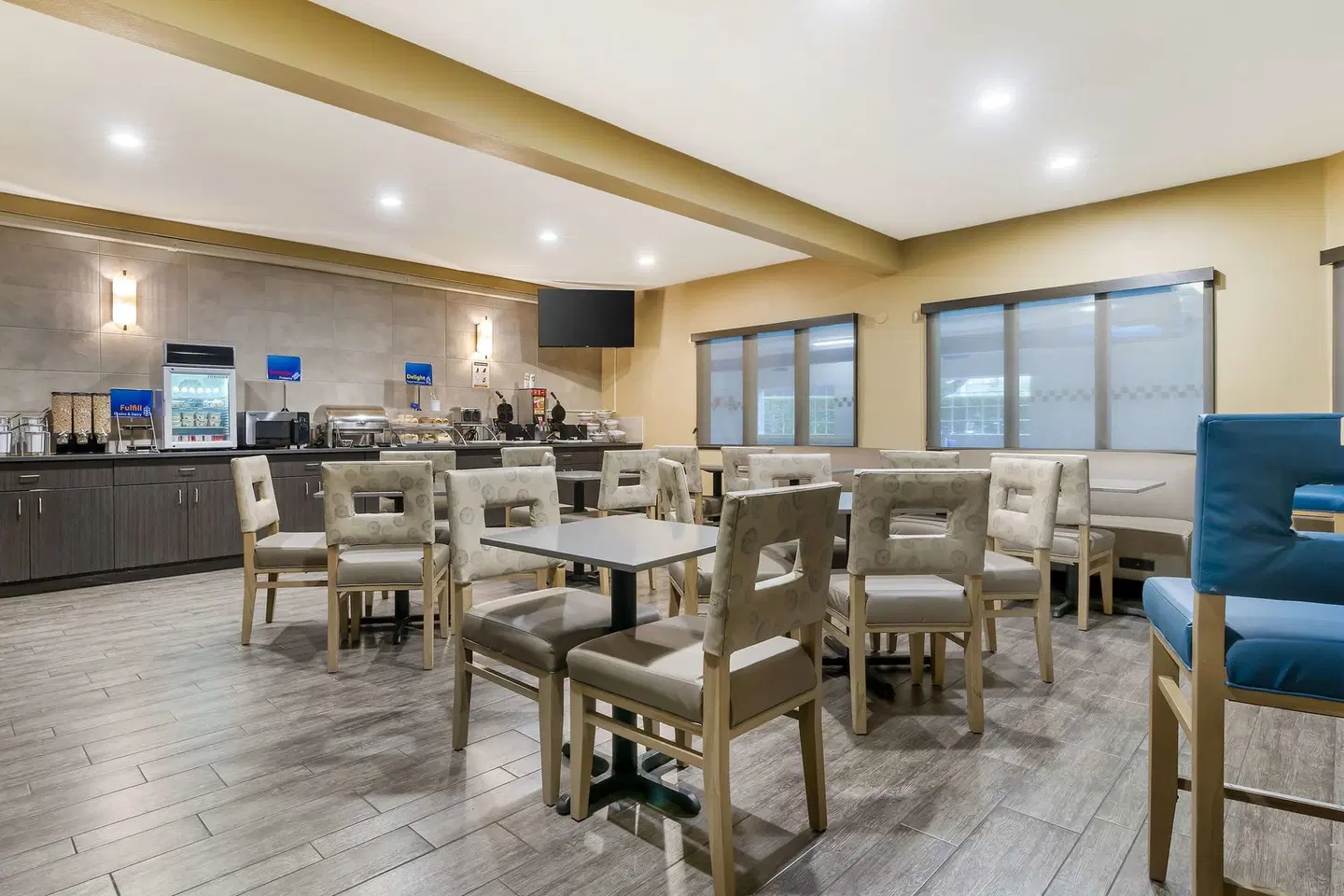 Comfort Suites Columbia River Restaurant
