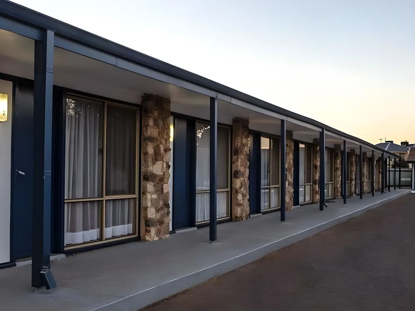 Kalgoorlie Overland Motel EXTERIOR