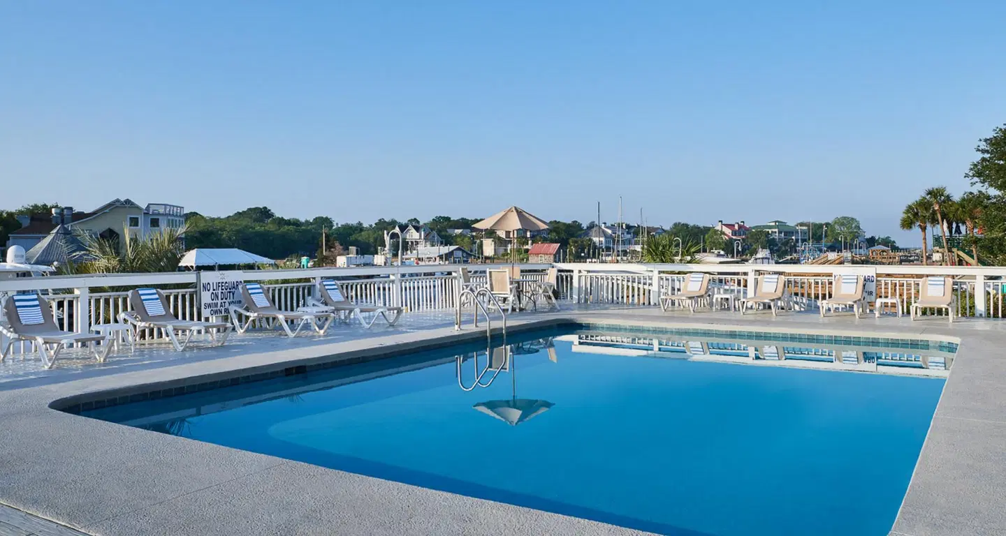 Shem Creek Inn OUTDOOR_POOL